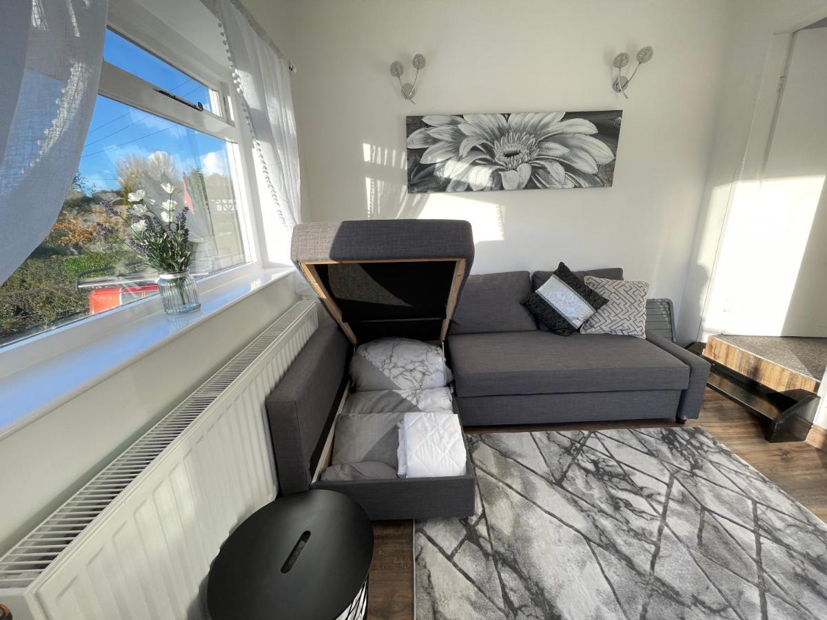 Tollgate House - Luxury Cozy Cottage - Huge Hot Tub - Alton Towers Cheadle  Exteriér fotografie