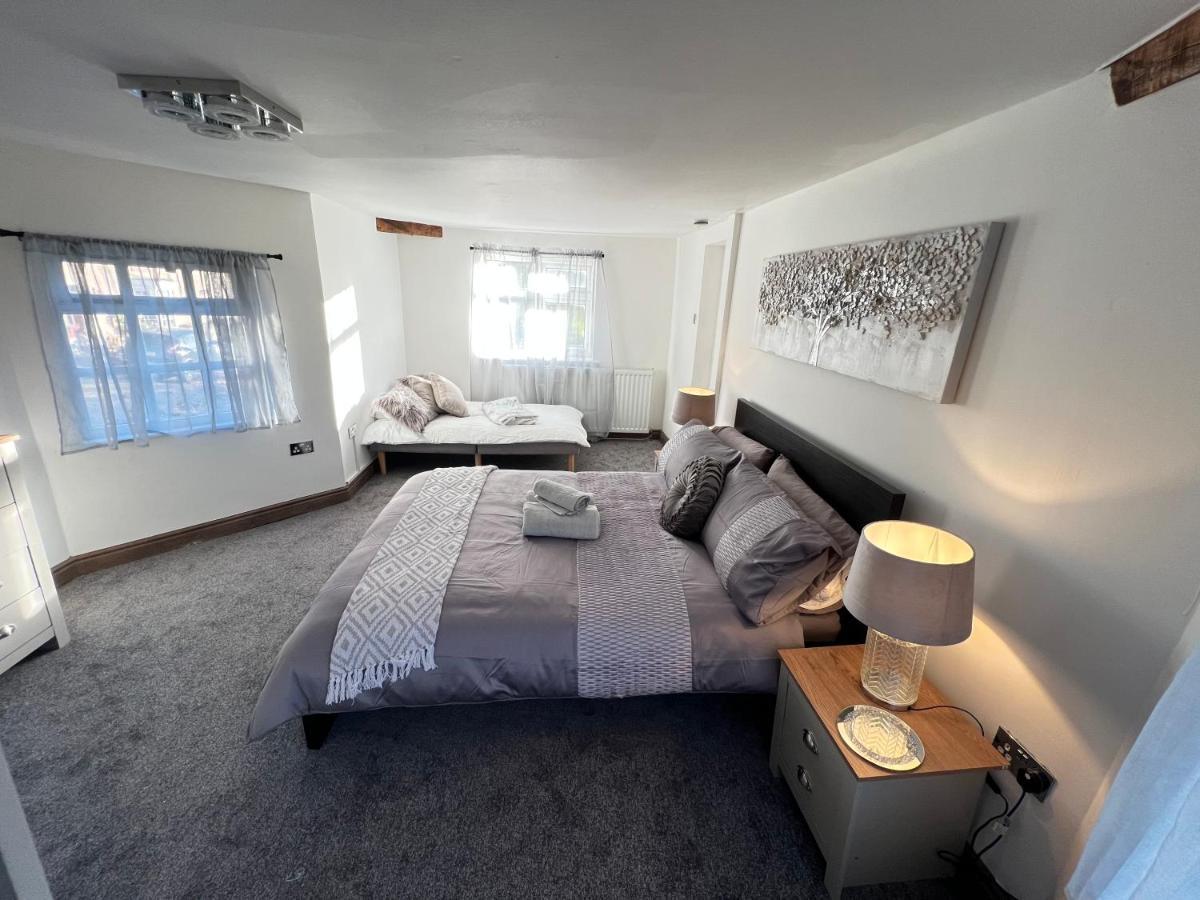 Tollgate House - Luxury Cozy Cottage - Huge Hot Tub - Alton Towers Cheadle  Exteriér fotografie